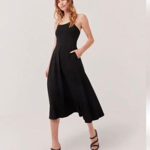 NWT Pact organic cotton fit and flare midi dress, Medium in Black